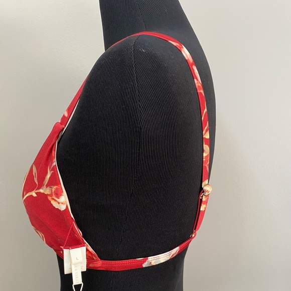 Chelsea & Violet Red Floral Swimsuit Top Large - Picture 5 of 8